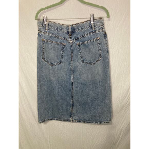 Gap Size 6 Light Wash Denim Midi Skirt with a Front Slit - Picture 2 of 8
